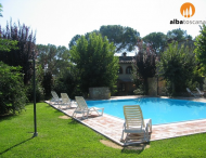Gut gelegenes Ferienhaus mit Pool in der Toskana nahe Siena